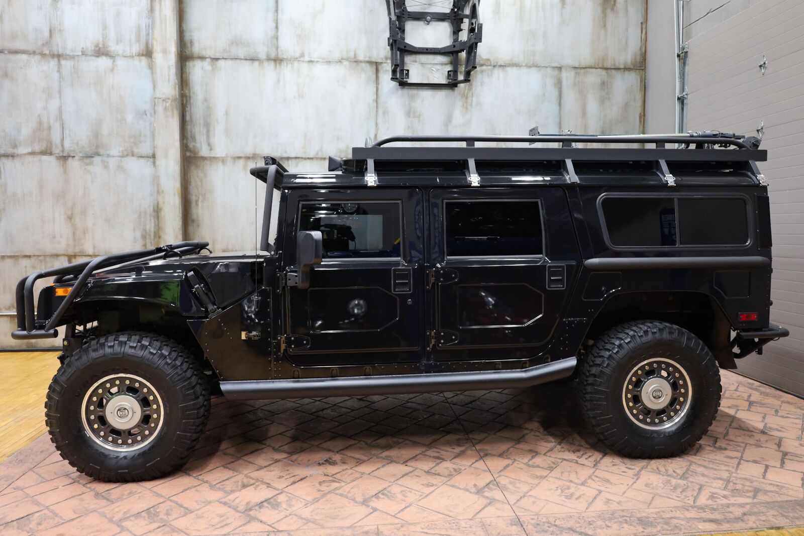 HUMMER H1