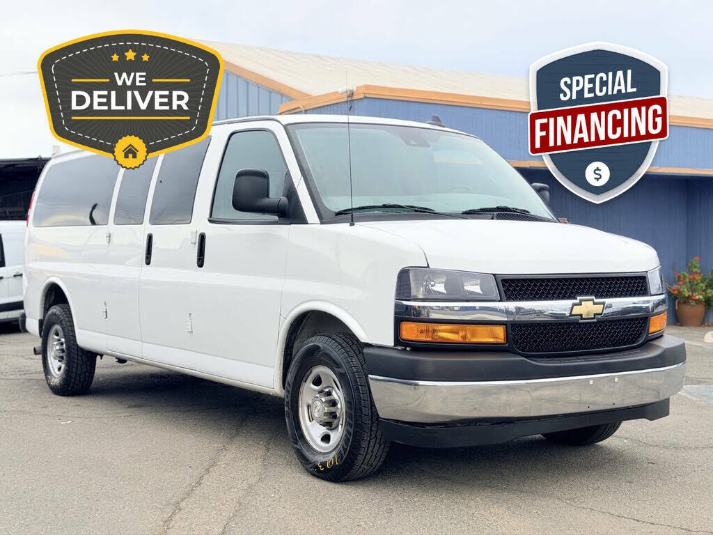 2020 CHEVROLET Express