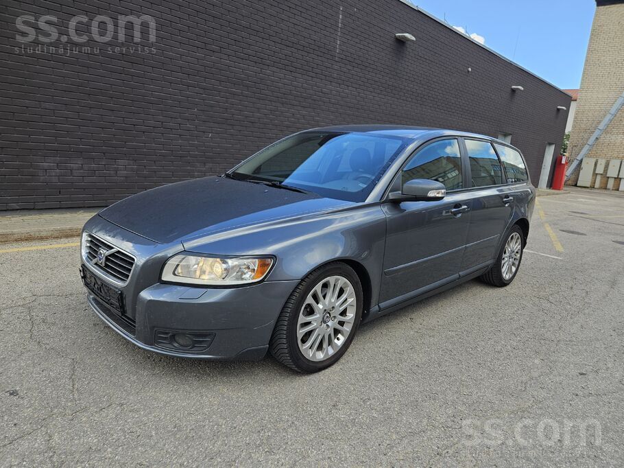 Volvo V50