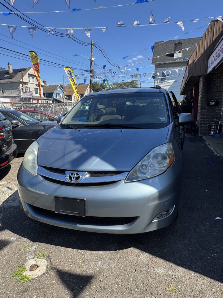 2006 TOYOTA Sienna