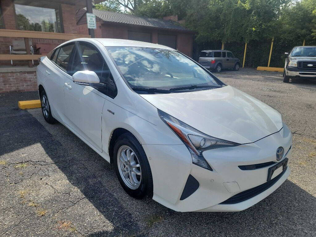 2017 TOYOTA PRIUS
