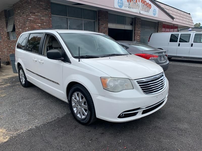 2011 CHRYSLER Town and Country