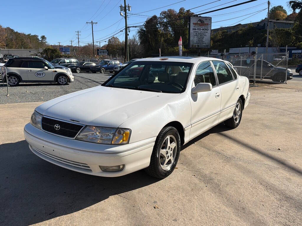 1999 TOYOTA Avalon