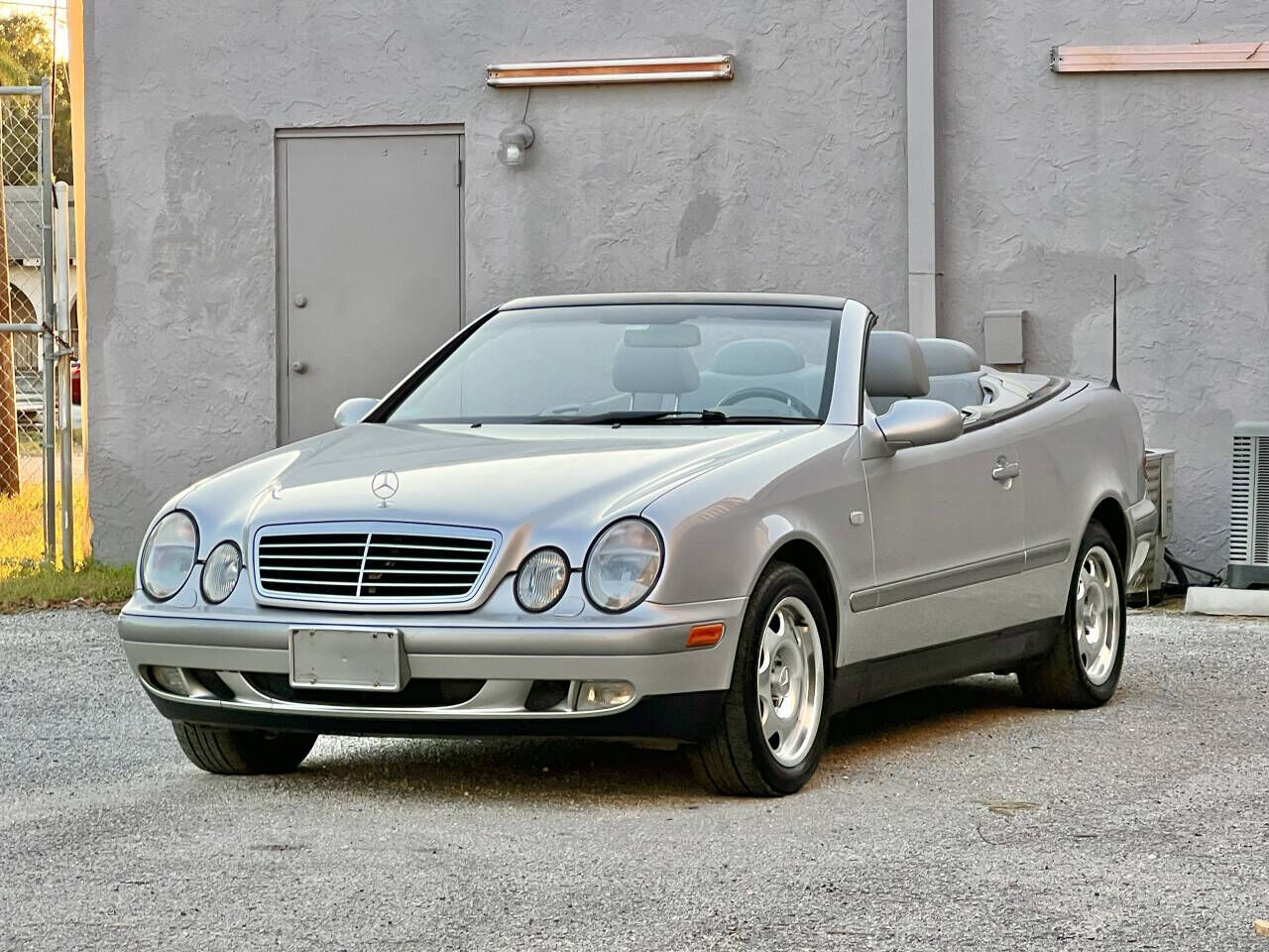1999 MERCEDES-BENZ CLK-Class