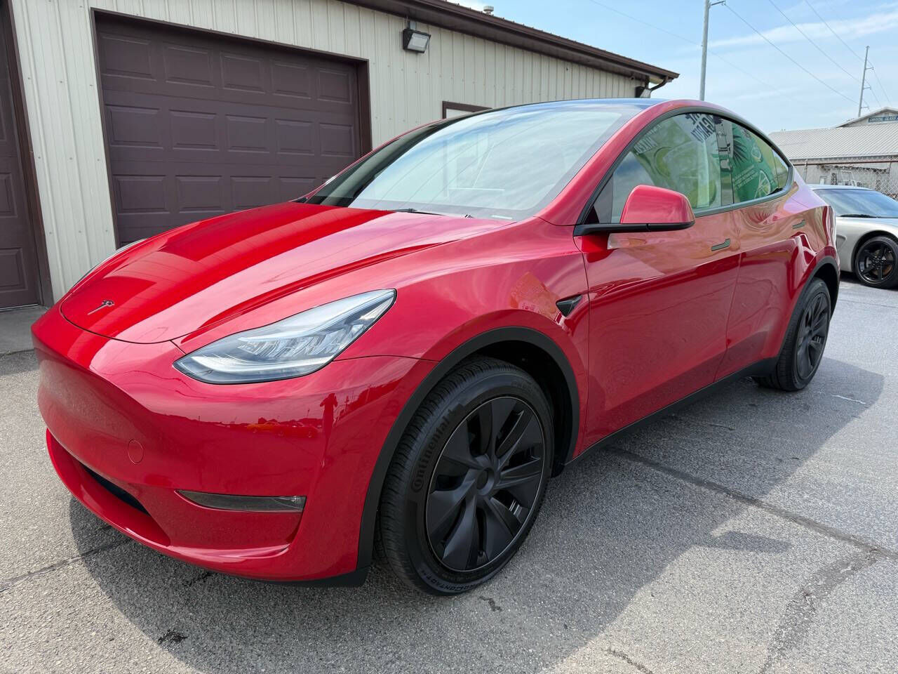 2023 TESLA Model Y