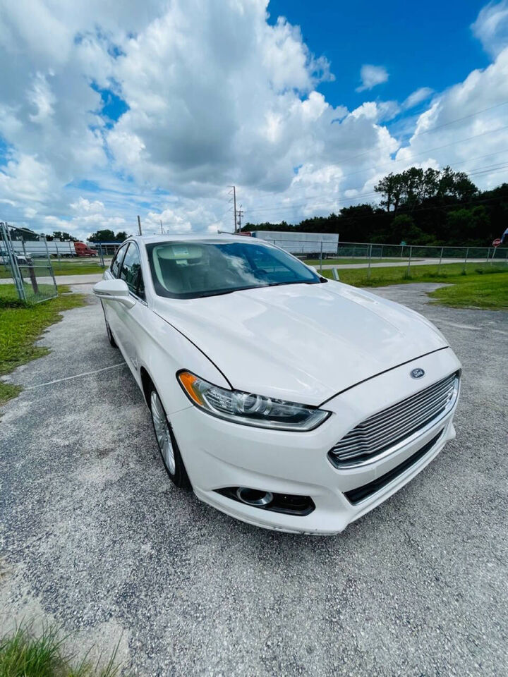 2013 FORD Fusion