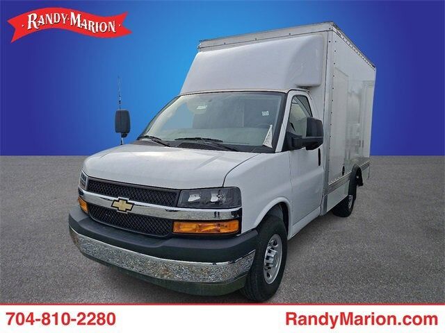 2024 CHEVROLET Express