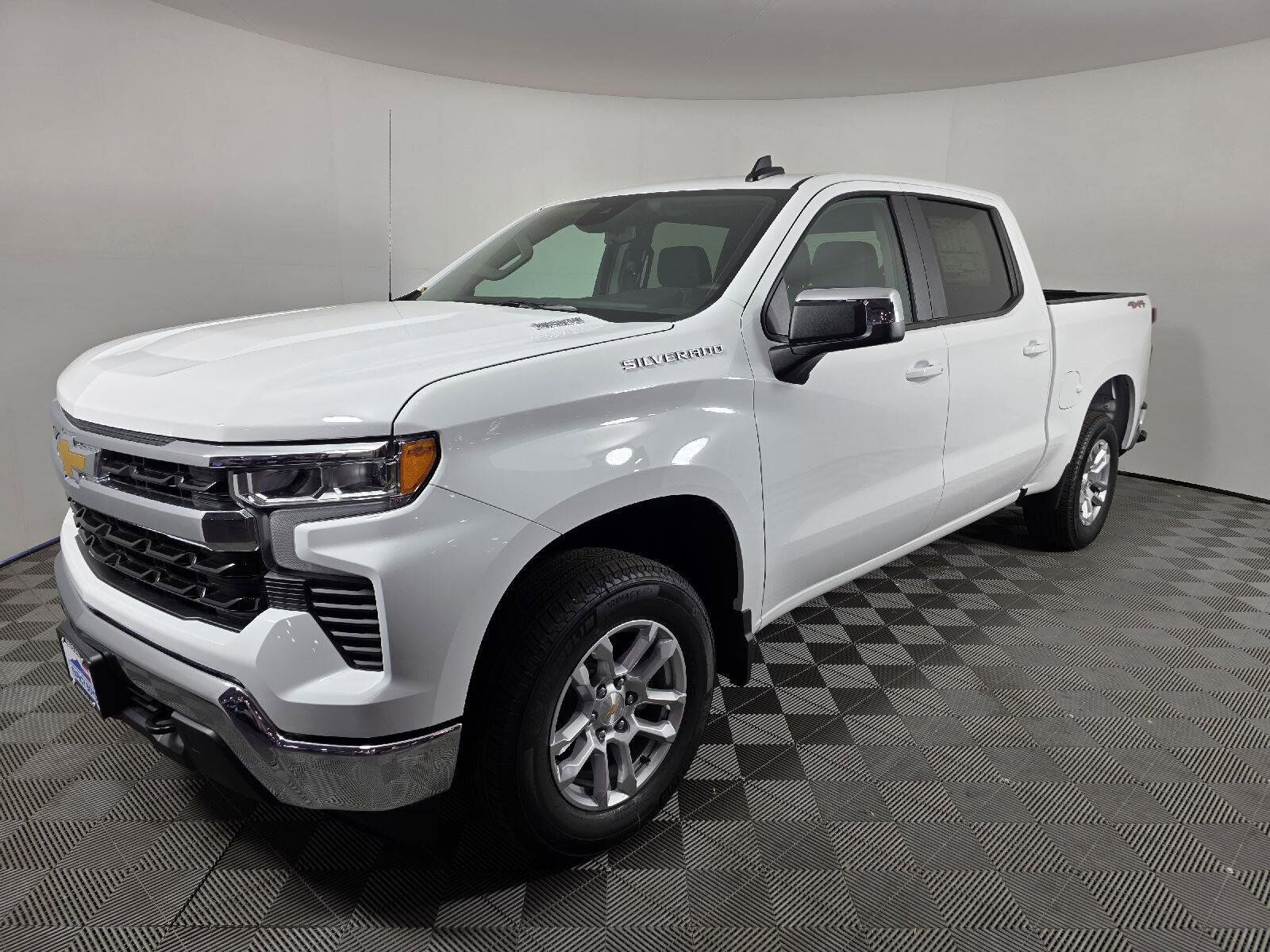 2026 CHEVROLET Silverado