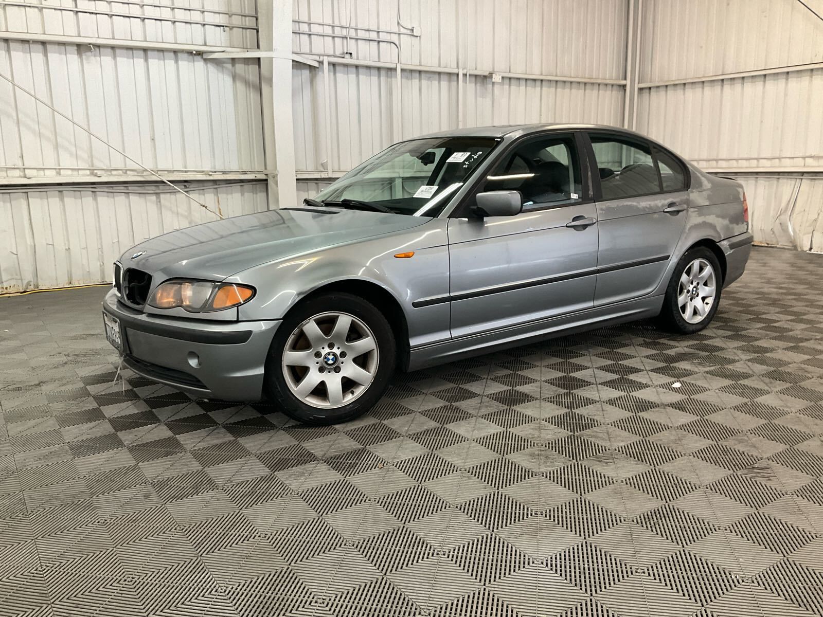 BMW 325i
