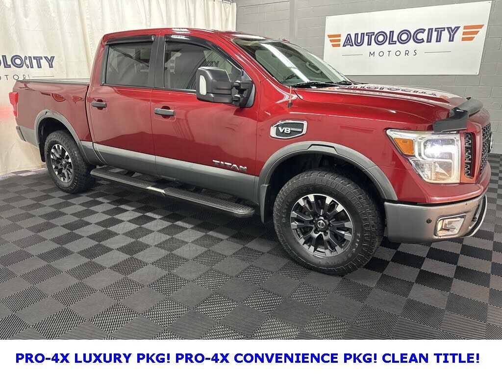 2017 NISSAN Titan