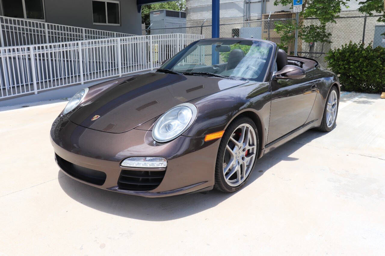 2010 PORSCHE 911