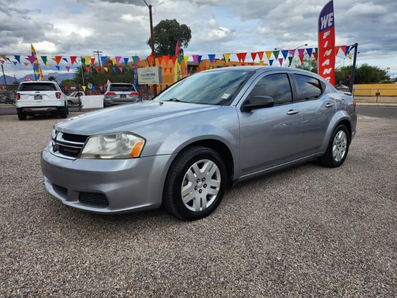 2014 DODGE Avenger
