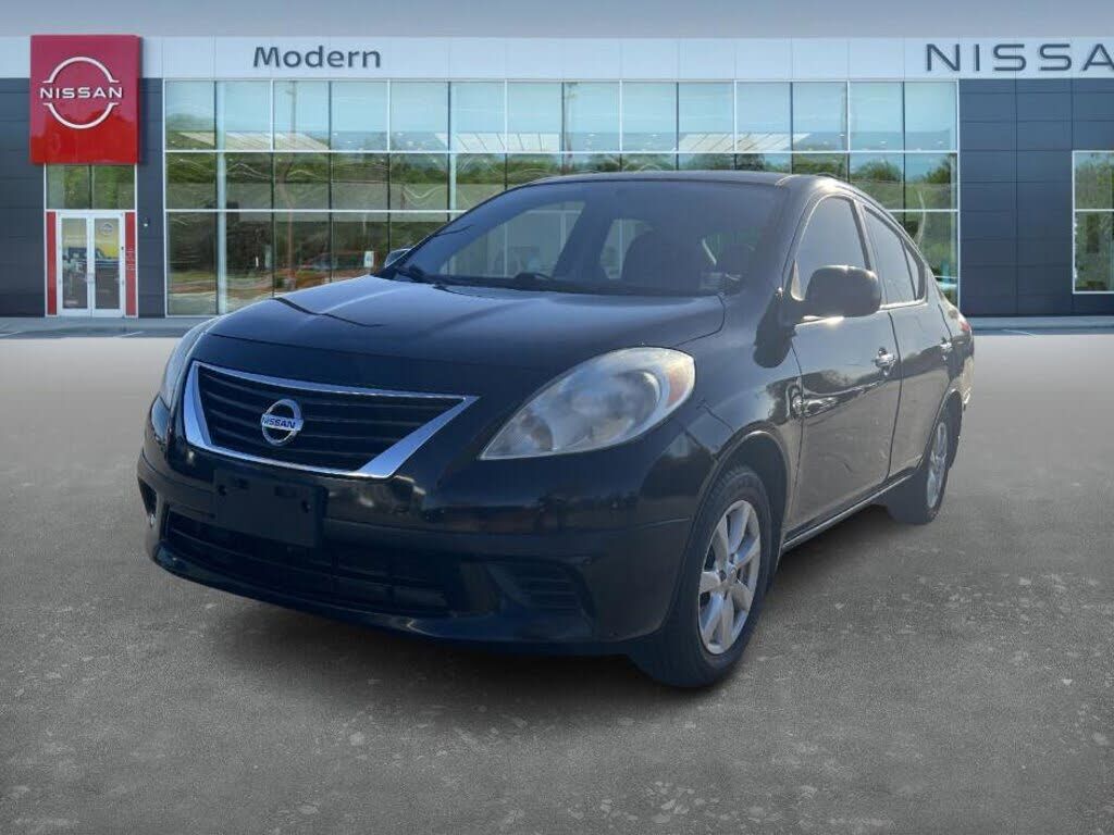 Nissan Versa