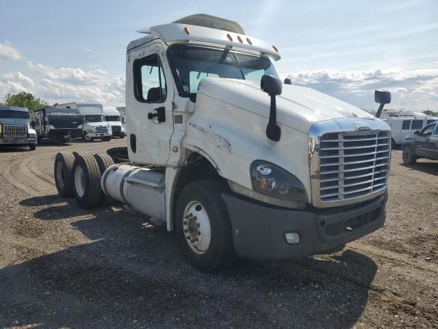 2017 FREIGHTLINER Cascadia