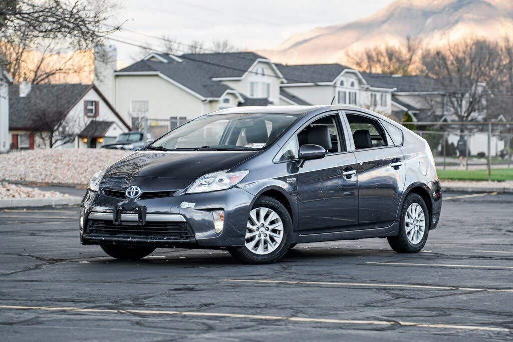 2014 TOYOTA Prius