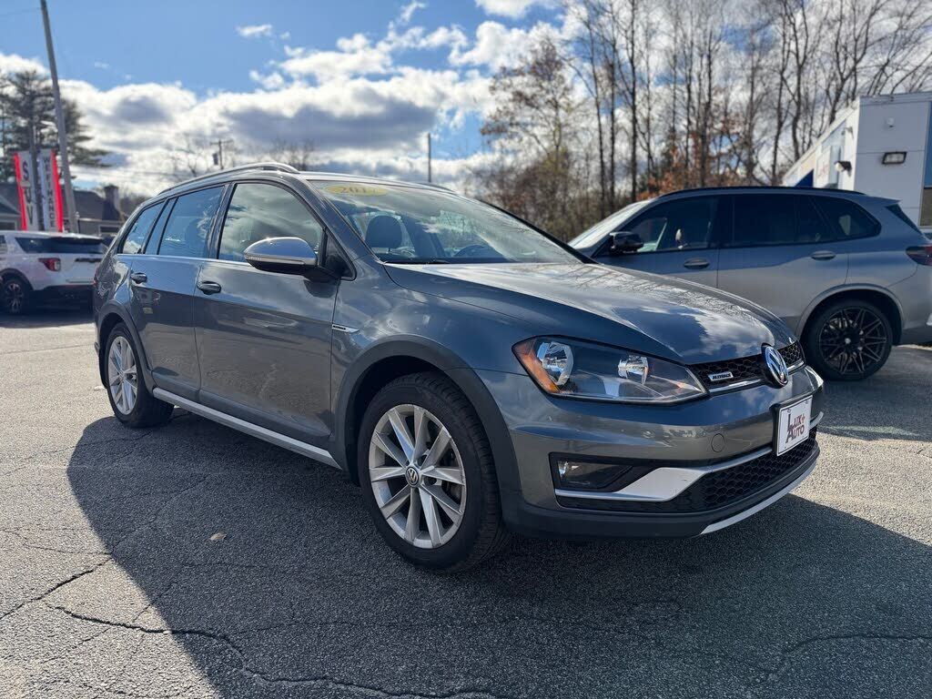 2017 VOLKSWAGEN Golf Alltrack