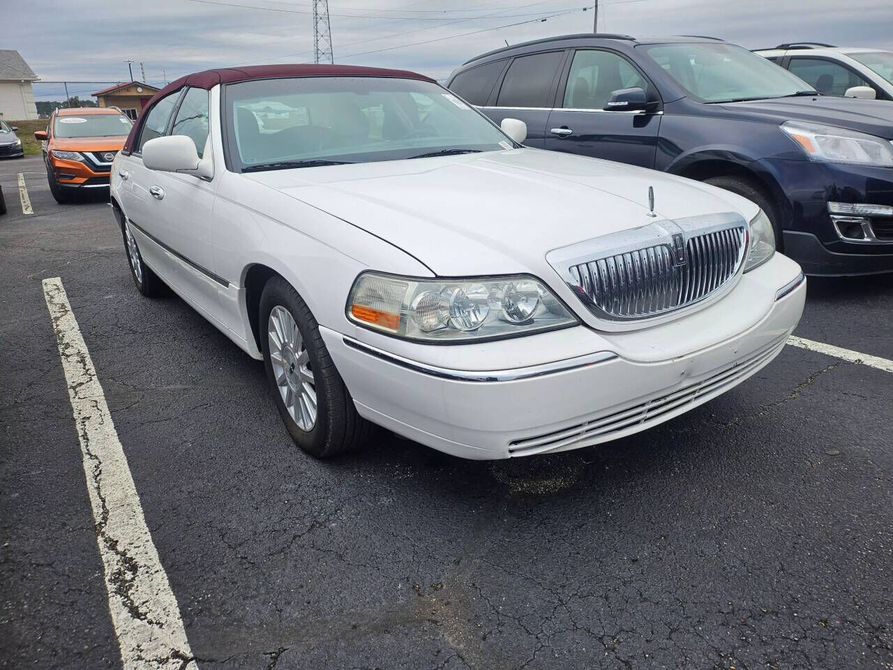 2004 LINCOLN Town Car
