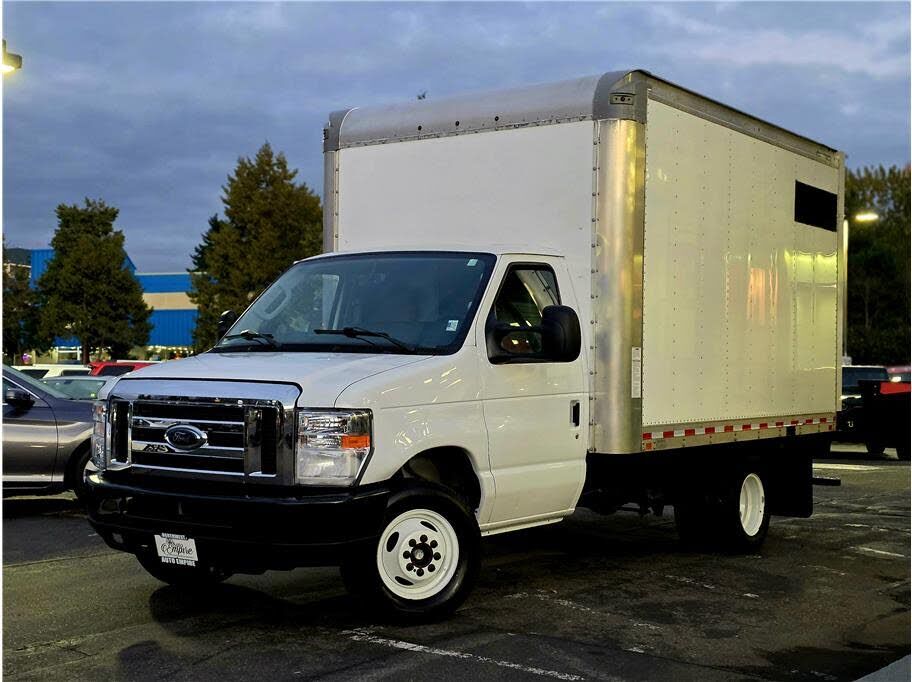 2022 FORD E-350
