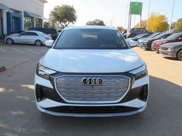 2022 Audi Q4