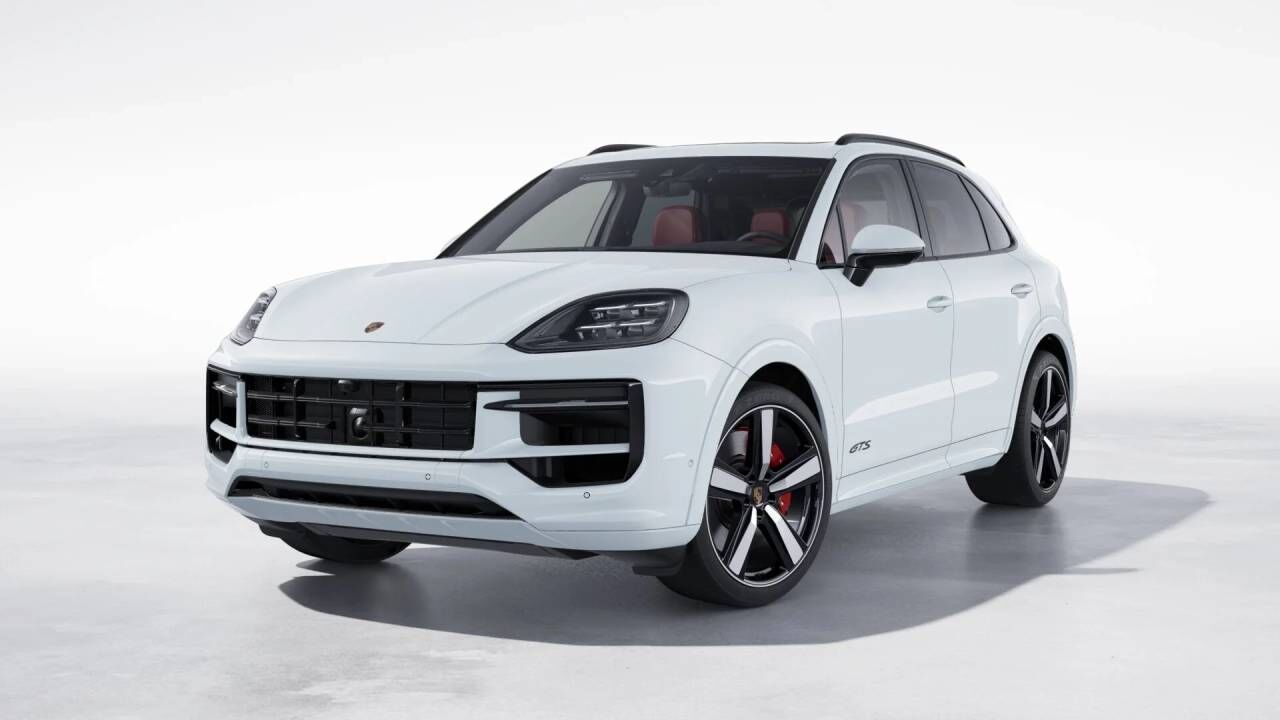 2026 PORSCHE Cayenne