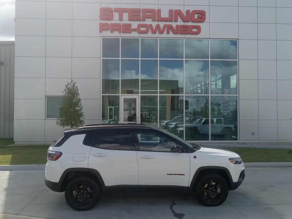 2023 JEEP Compass