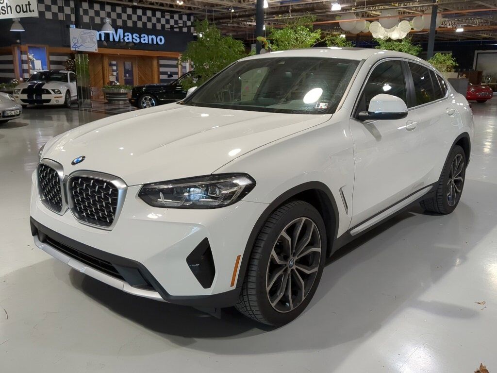 2023 BMW X4
