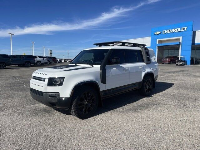 2024 LAND ROVER Defender
