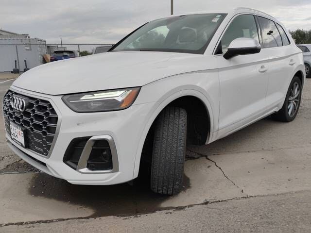 2022 AUDI SQ5