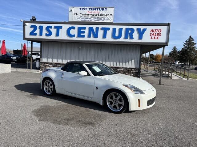 2004 NISSAN 350Z