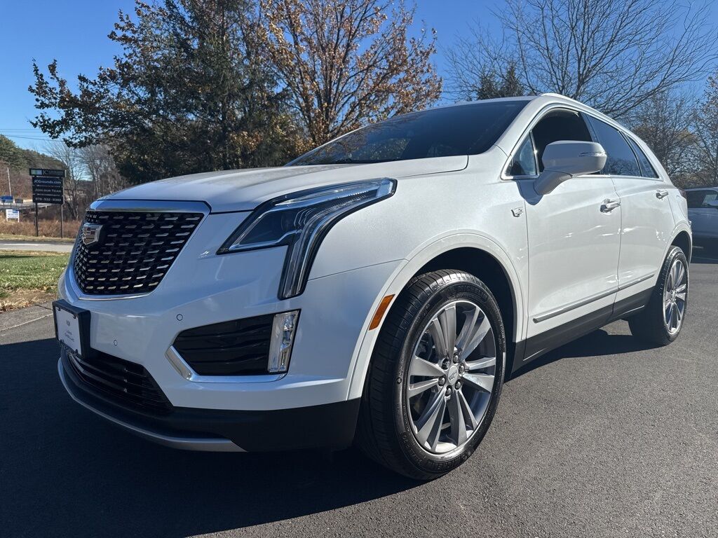 2025 CADILLAC XT5