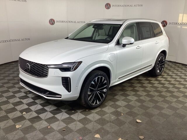 2026 VOLVO XC90
