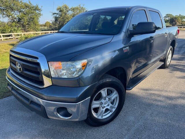 2010 TOYOTA Tundra