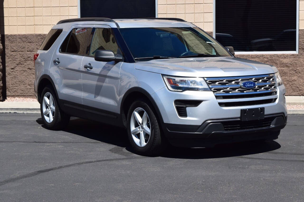 2018 FORD Explorer