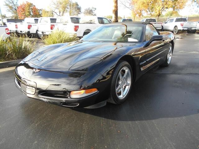 2004 CHEVROLET Corvette