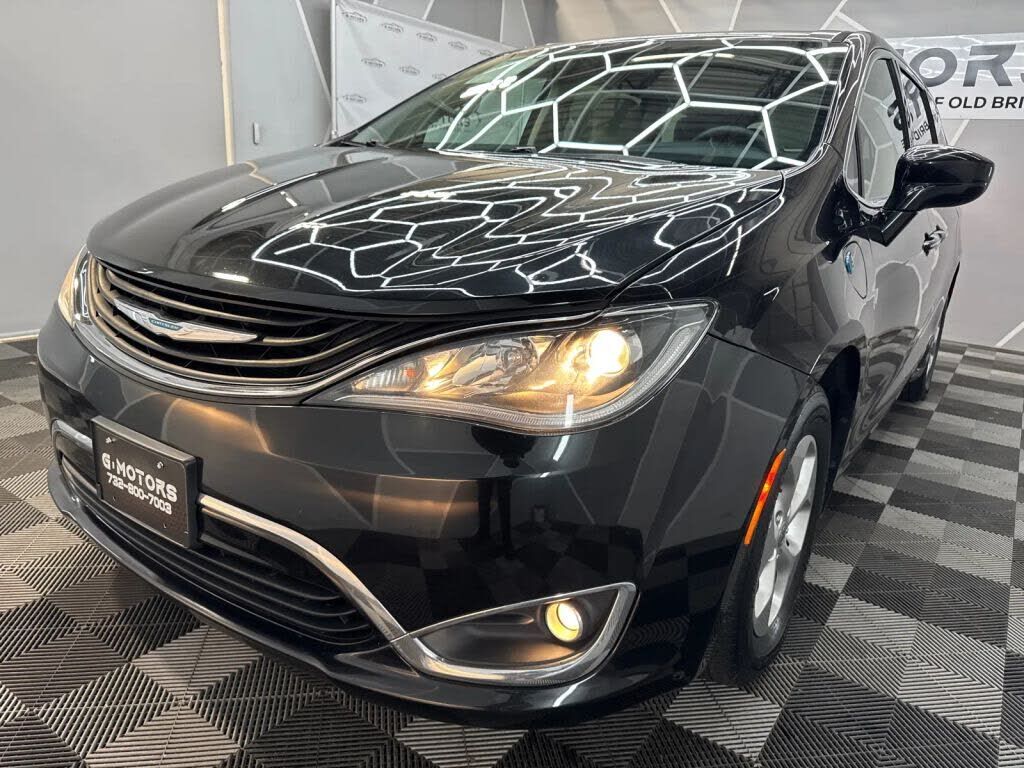 Chrysler Pacifica