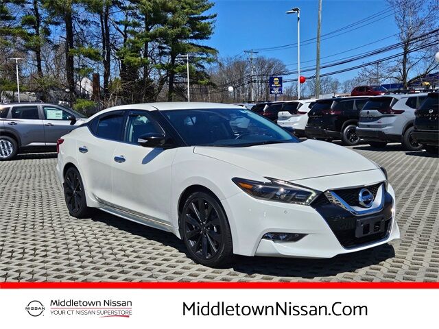 2017 NISSAN Maxima