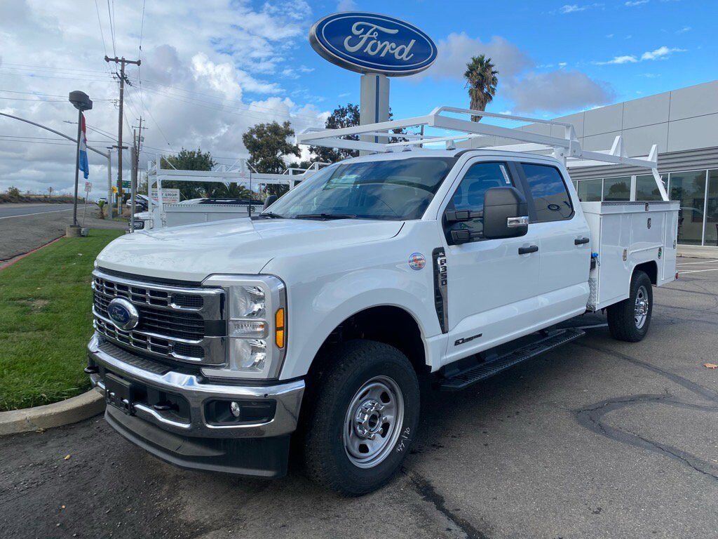 2025 FORD F-350
