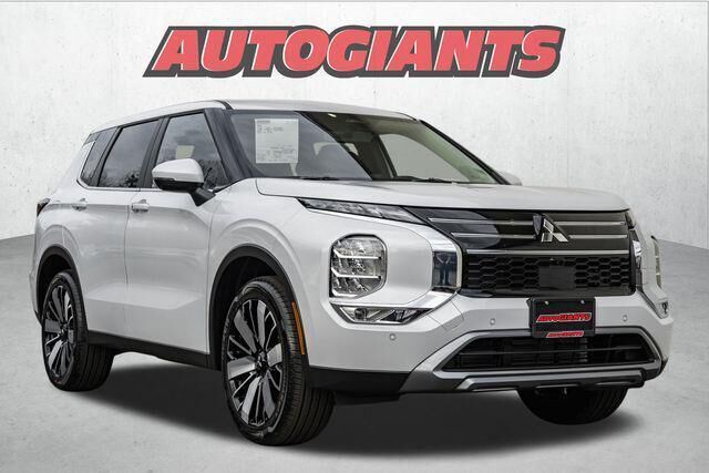 2025 MITSUBISHI Outlander