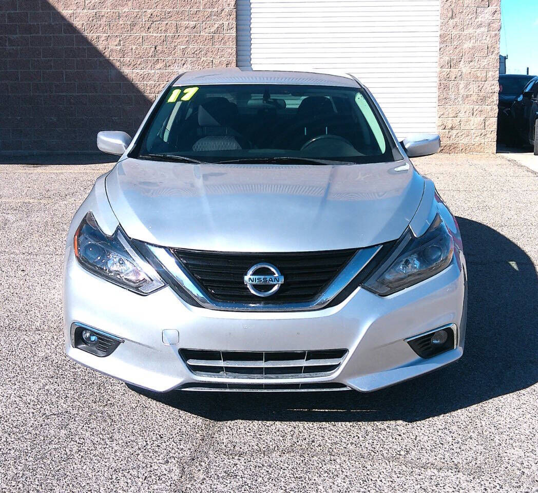 2017 NISSAN Altima