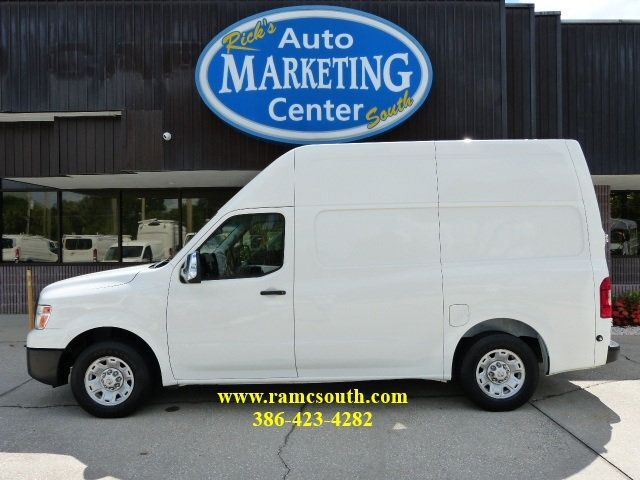 Nissan NV