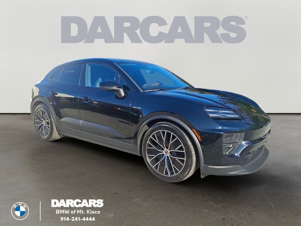 2024 PORSCHE Macan