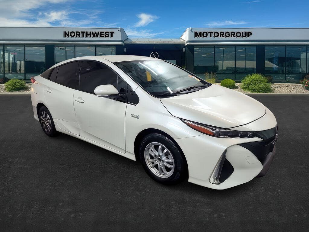 2018 TOYOTA Prius