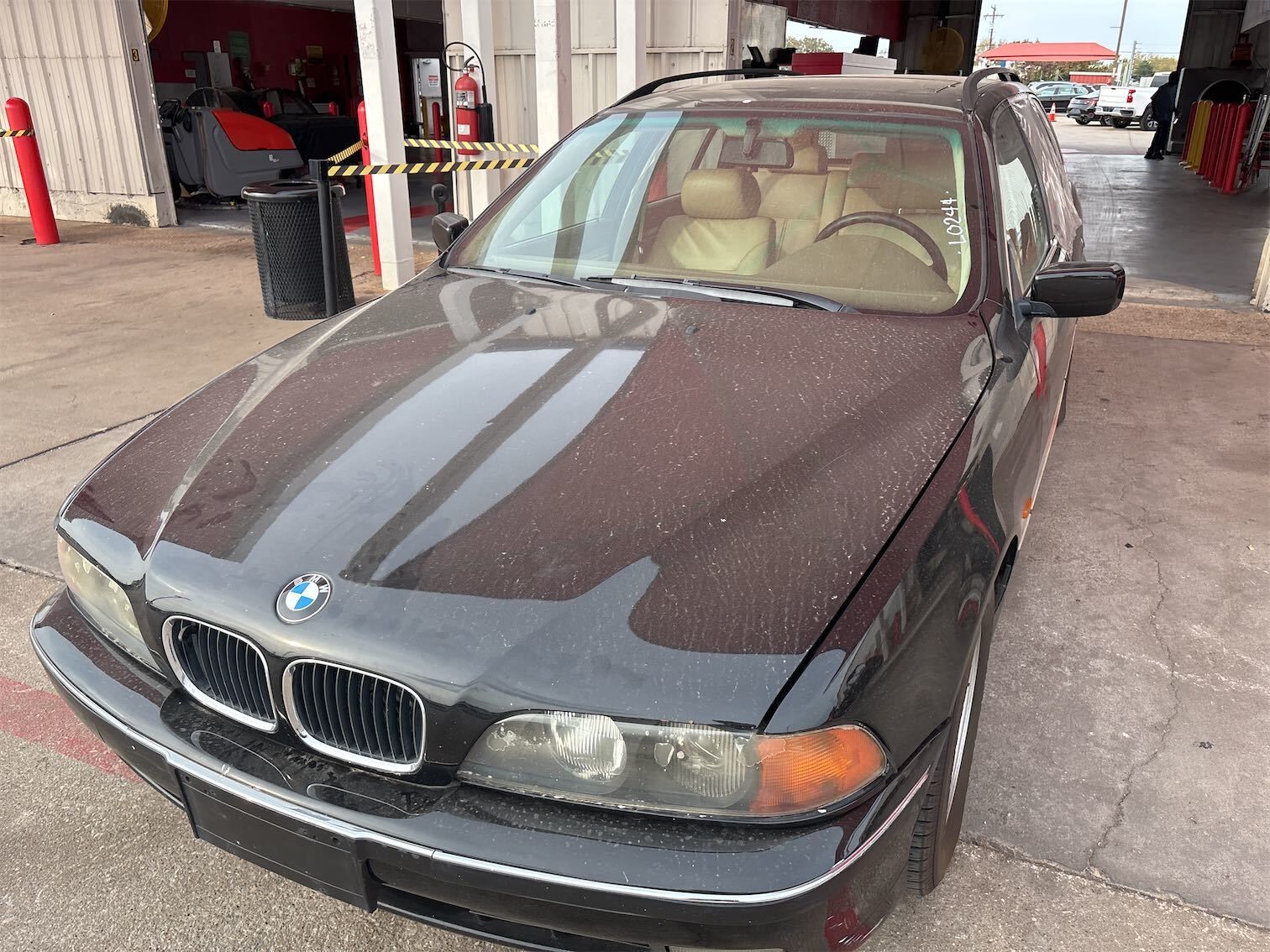 BMW 528i