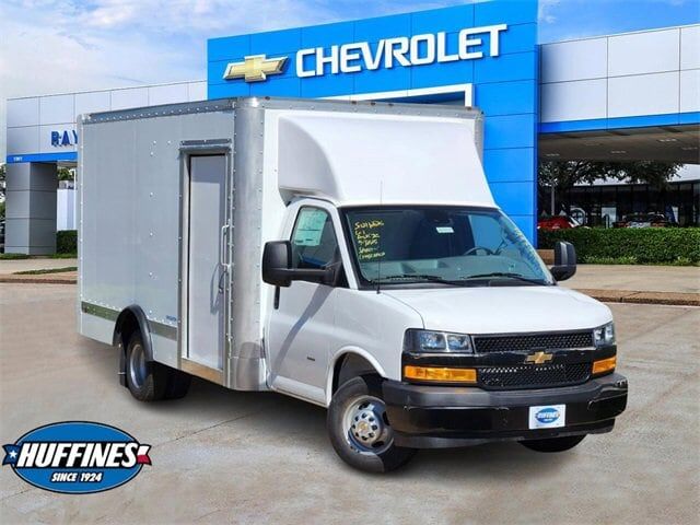 2025 CHEVROLET Express