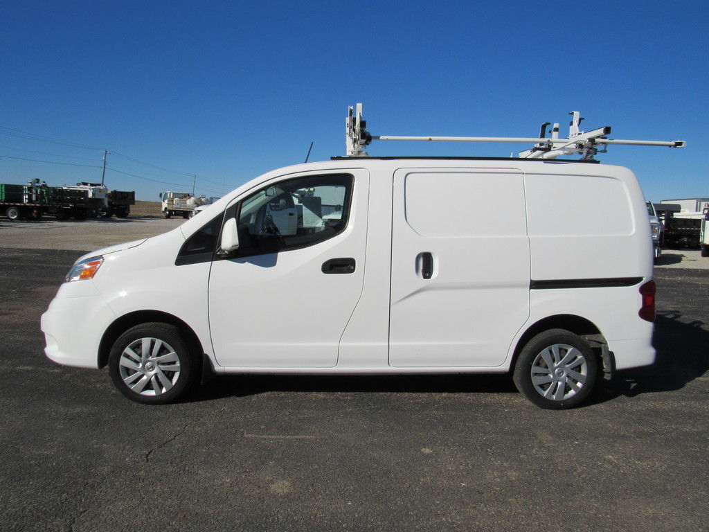 2021 NISSAN NV200
