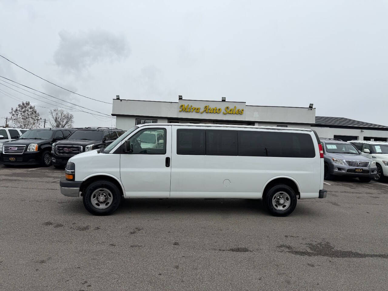 2013 CHEVROLET Express