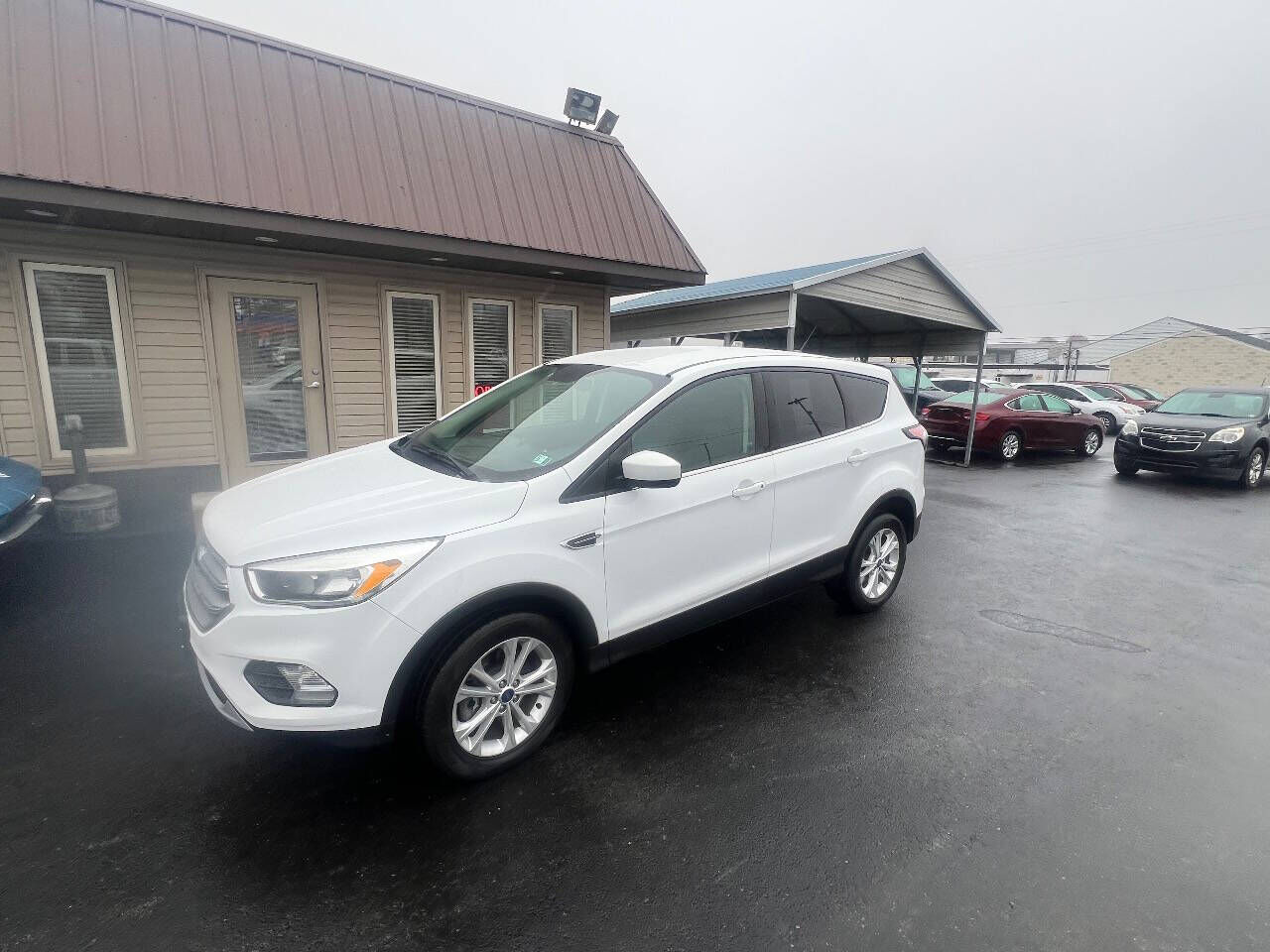 2017 FORD Escape