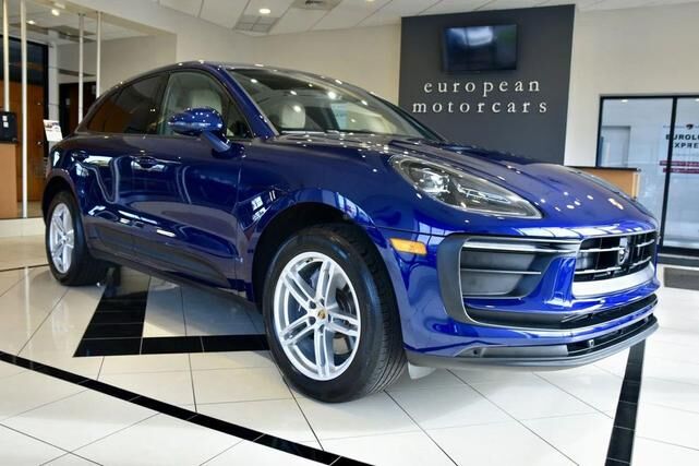 2023 PORSCHE Macan