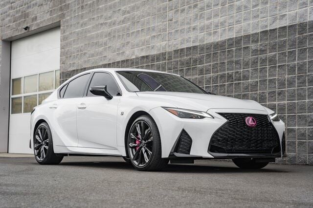 2025 Lexus IS