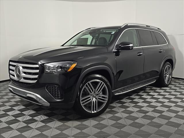 2026 MERCEDES-BENZ GLS-Class